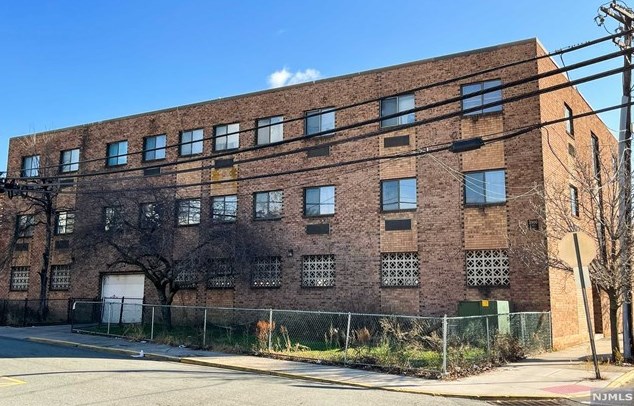 3900 Liberty Ave #1b, North Bergen, NJ 07047