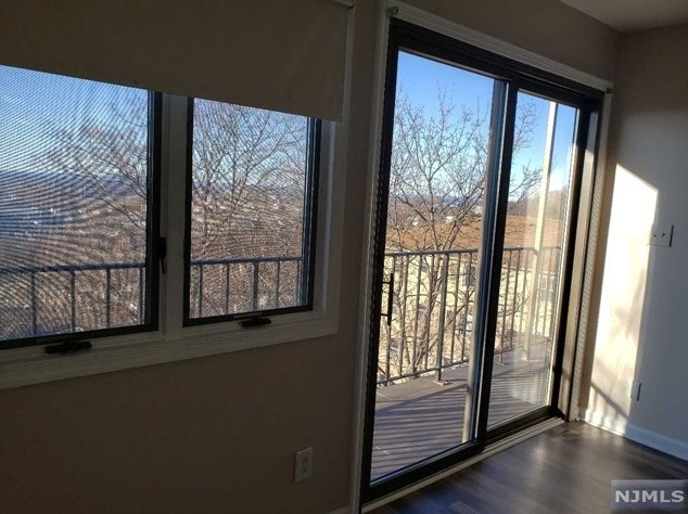 47 Bergen Blvd #3b, Fairview, NJ 07022