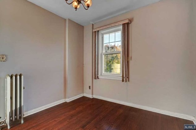 115 Passaic Ave, Rutherford NJ  07070-1919 exterior