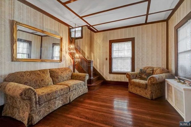 115 Passaic Ave, Rutherford NJ  07070-1919 exterior