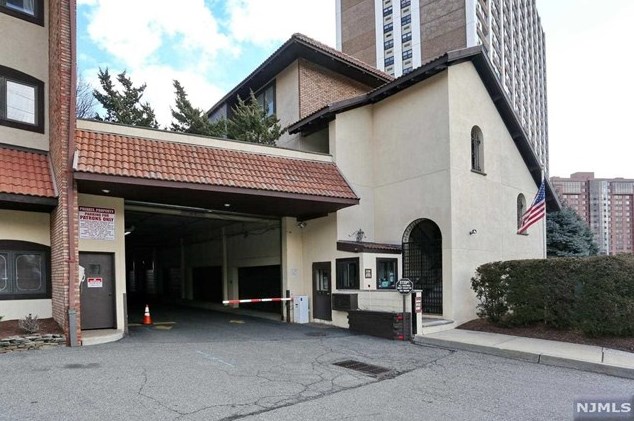 300 Gorge Rd #57, Cliffside Park, NJ 07010