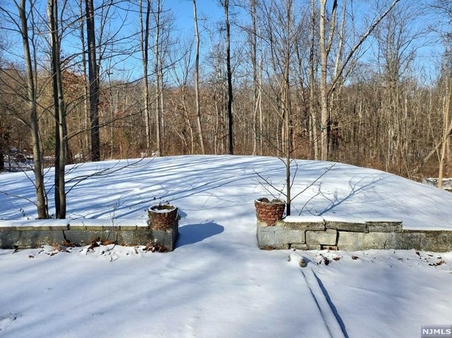24 Oak Ln, Wantage, NJ 07461