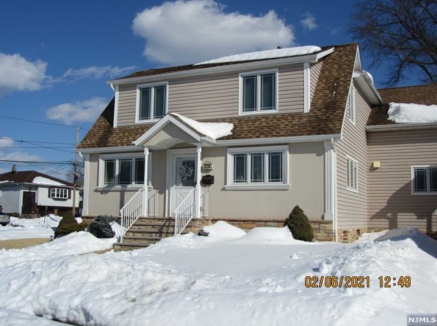 276 Palsa Ave, Elmwood Park, NJ 07407