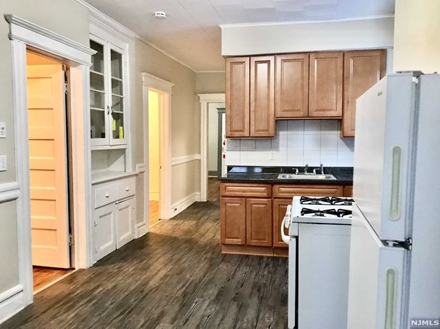 937 Grove St #unit 1, Irvington, NJ 07111
