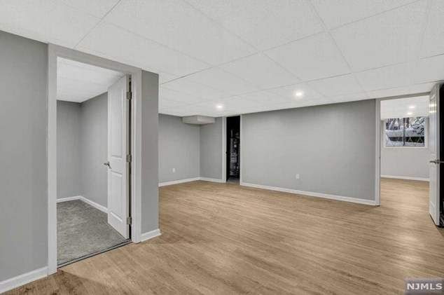 8 Holiday Ct, Westwood NJ 07675-5708 exterior