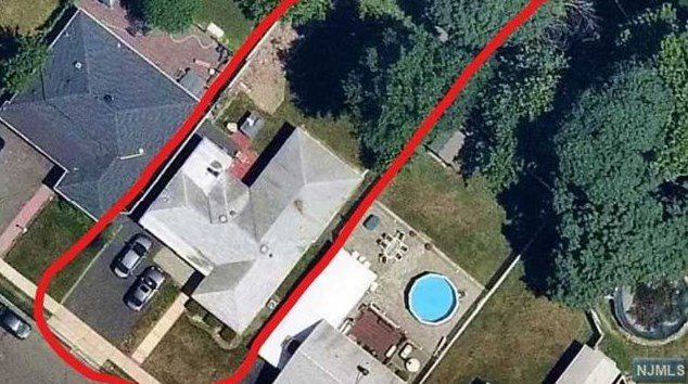 219 Court Ave, Lyndhurst, NJ 07071