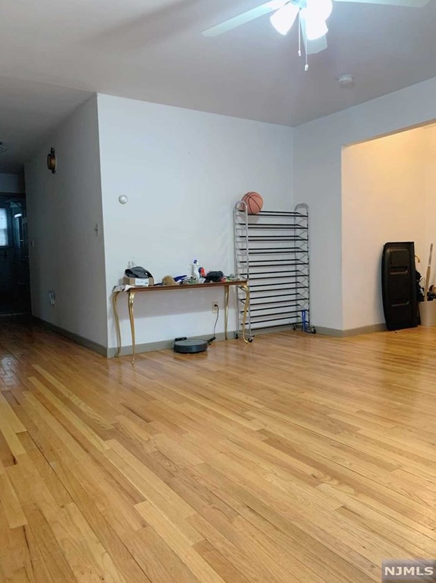 457 Hillside Ave #1, Palisades Park, NJ 07650