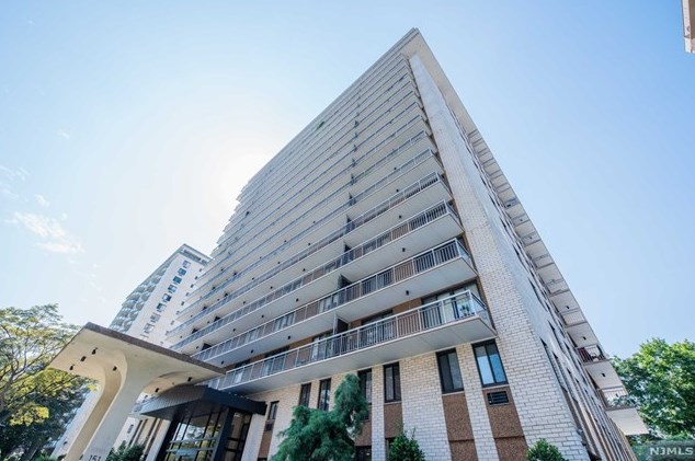 151 Prospect Ave #2c, Hackensack, NJ 07601
