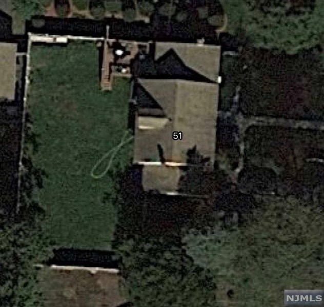 51 Colonial Blvd, Hillsdale, NJ 07642-2532