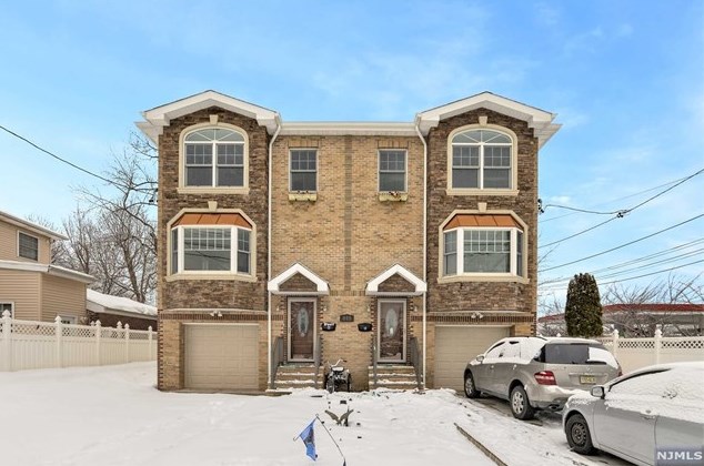 843 Roosevelt Ave #a, Secaucus, NJ 07094