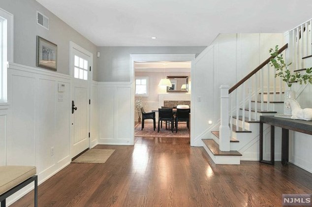 621 E Saddle River Rd, Ho Ho Kus, NJ 07423