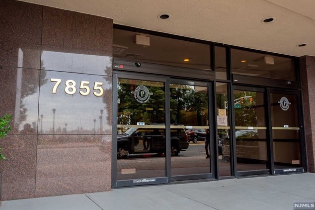 7855 Blvd E #27i, North Bergen, NJ 07047