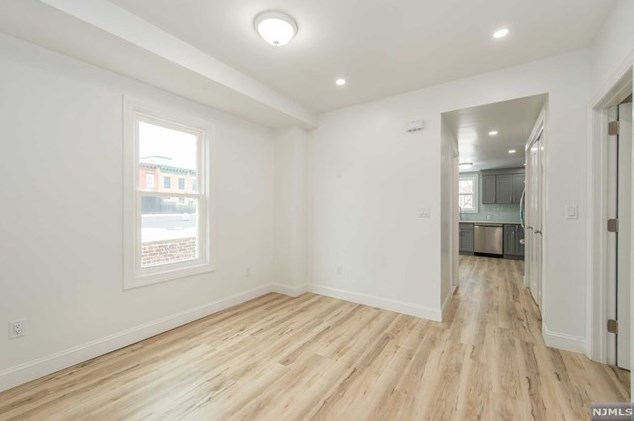 80 Belmont Ave, Jersey City NJ  07304-3012 exterior