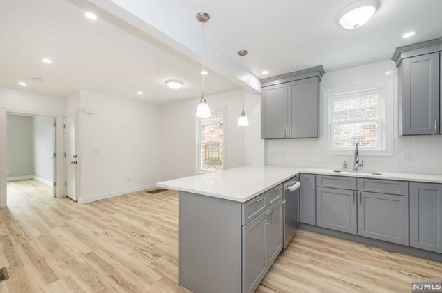 80 Belmont Ave, Jersey City NJ  07304-3012 exterior