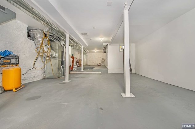 80 Belmont Ave, Jersey City NJ  07304-3012 exterior