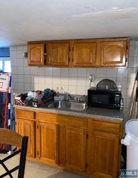 164 Clendenny Ave, Jersey City NJ 07304-1201 exterior