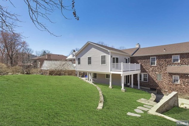 1138 Palisade Ave, West Fort Lee, NJ 07024-6426
