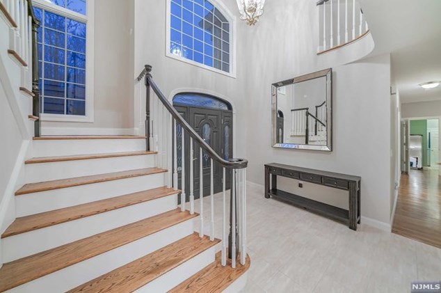 53 Kristin Pl, Westwood, NJ 07675-7019