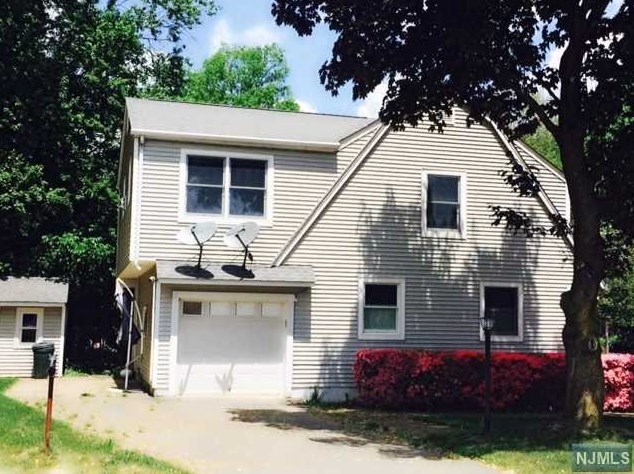 139 Tenafly Rd, Tenafly, NJ 07670