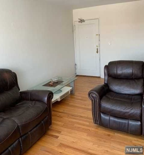 500 Union Ave Apt 3b, Rutherford, NJ