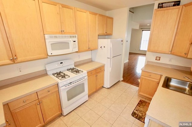 200 Dey St Unit 259, East Newark, NJ 07029
