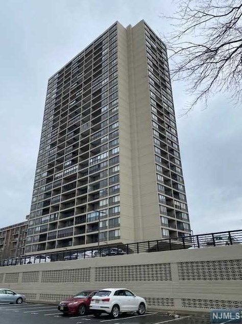 6 Horizon Rd #2205, West Fort Lee, NJ 07024