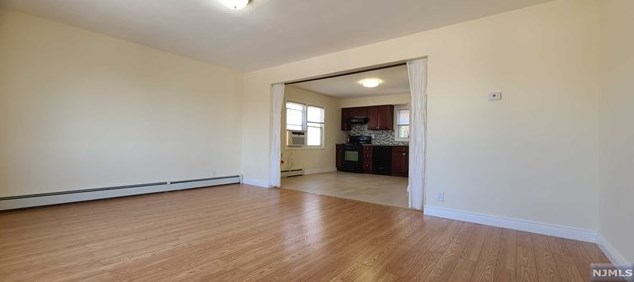 256 8th St #2nd Fl, Palisades Park, NJ 07650