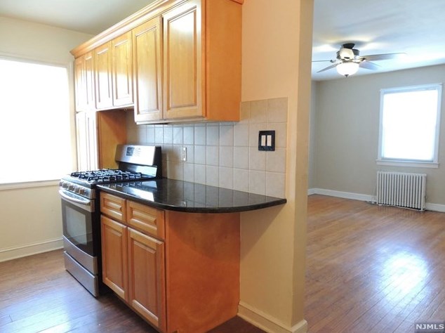 17 E 6th St #1, Clifton, NJ 07011