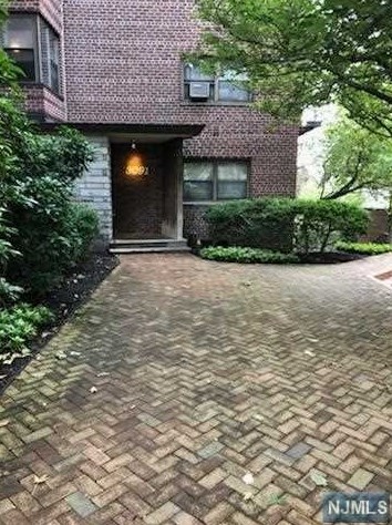 3091 Edwin Ave Apt 1f, West Fort Lee, NJ