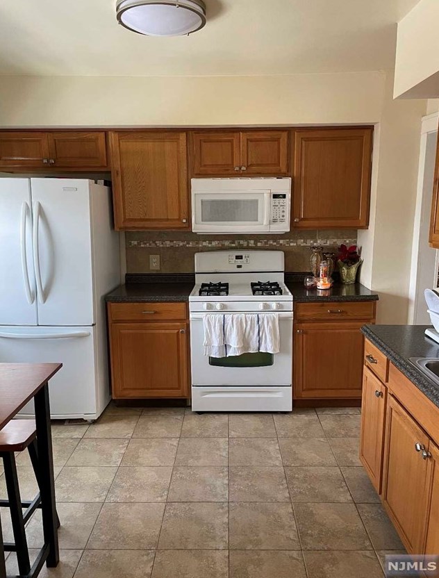 81 Woodland Ave #2, Little Ferry, NJ 07643