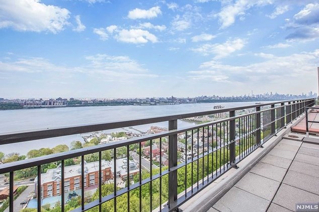 4 Horizon Rd #ph 2, West Fort Lee, NJ 07024