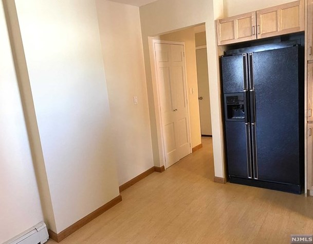 717 1st St, Lyndhurst NJ  07071-2905 exterior