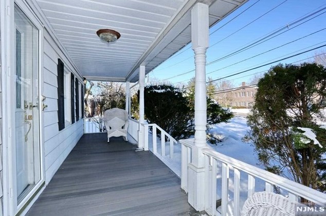 26 Linwood Ave, Paramus, NJ 07652-3838