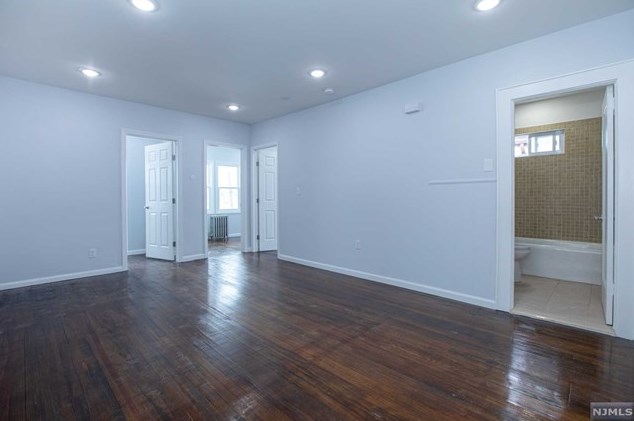 13 Banta Ave #2, Outwater, NJ 07026