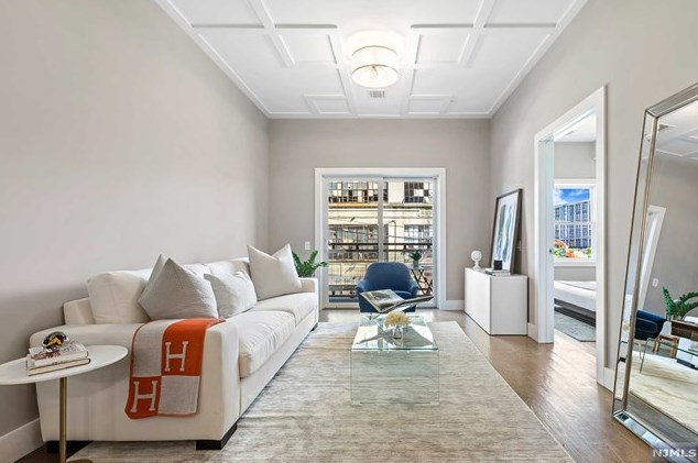 313 Pine St #411, Jersey City, NJ 07304