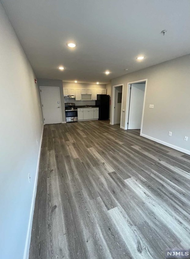 169 16th Ave #410, Paterson, NJ 07501