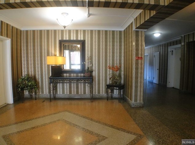 2350 Linwood Ave #5d, West Fort Lee, NJ 07024