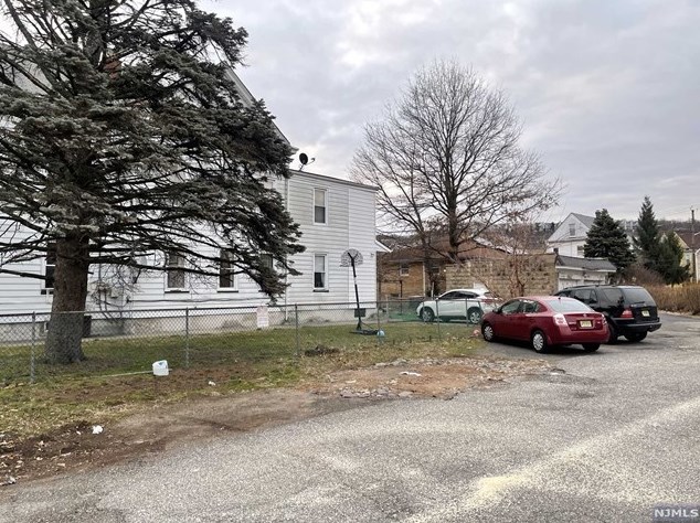 315-319 Mcbride Ave, Paterson, NJ 07501