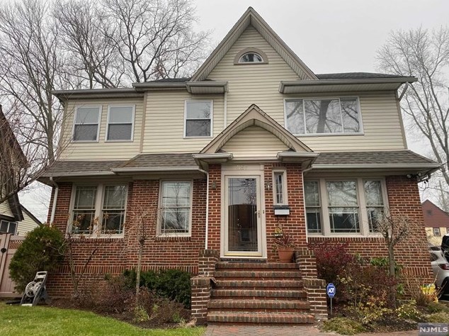 337 Marlboro Rd, Englewood, NJ 07631