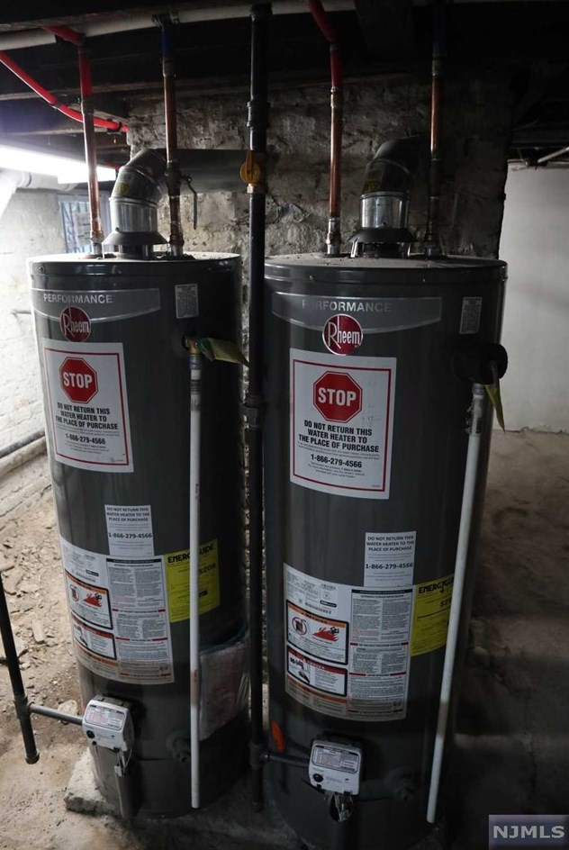 816 18 St, Newark NJ 07103-1128 exterior