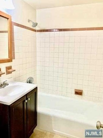 515 Anderson Ave, Cliffside Park, NJ 07010