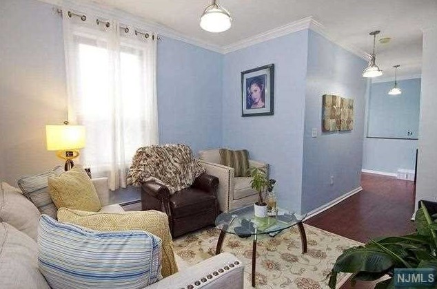 5200 Fairview Ter, West New York, NJ 07093