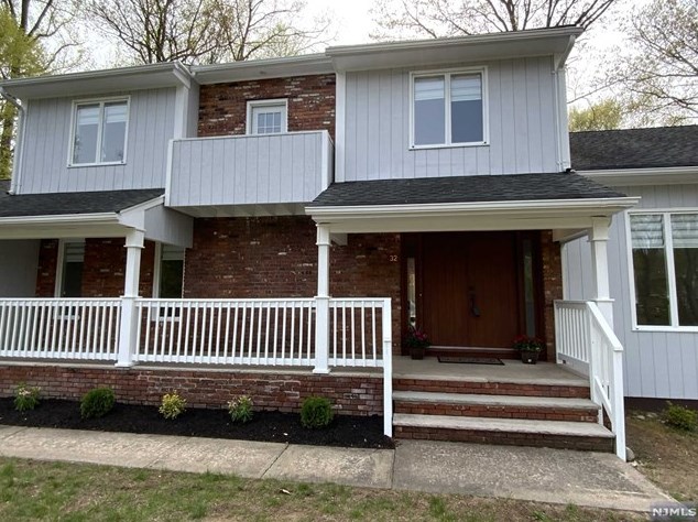 32 Sunnyside Dr, Montvale, NJ 07645