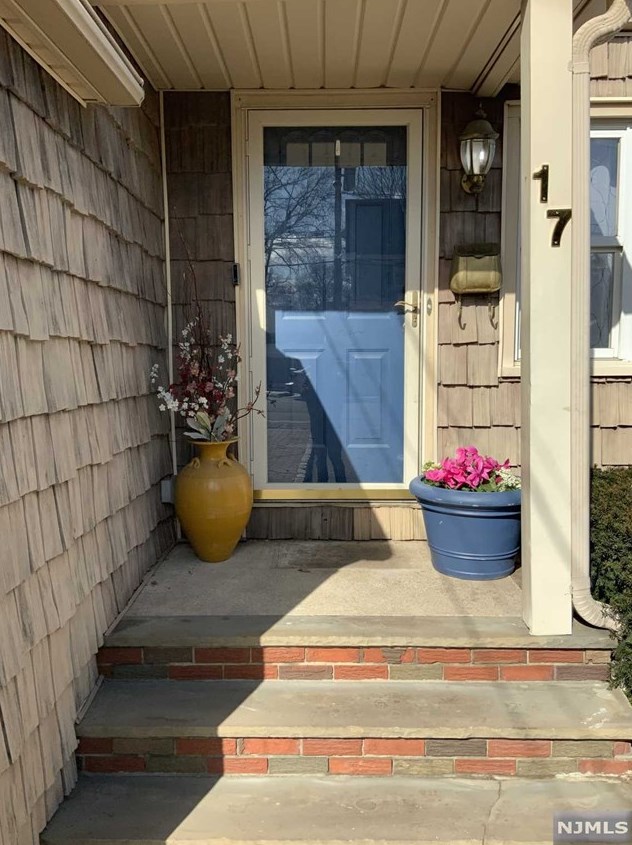 17 Coeyman Ave, Bloomfield, NJ 07003