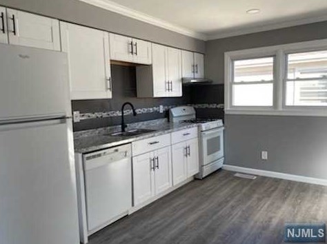 39 E Midland Ave #2nd Fl, Kearny, NJ 07032