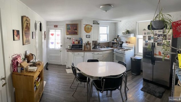 193 Scharer Ave #1, Rockleigh, NJ 07647