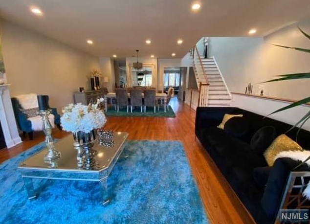 25 Harrington Ct, Harrington Park, NJ 07640