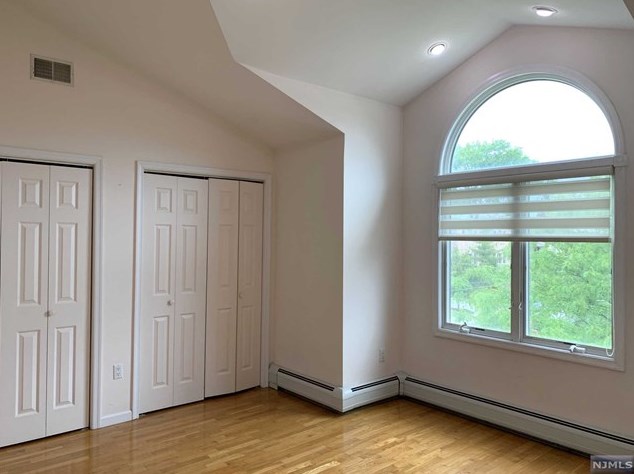 280 Roff Ave # A, Palisades Park, NJ