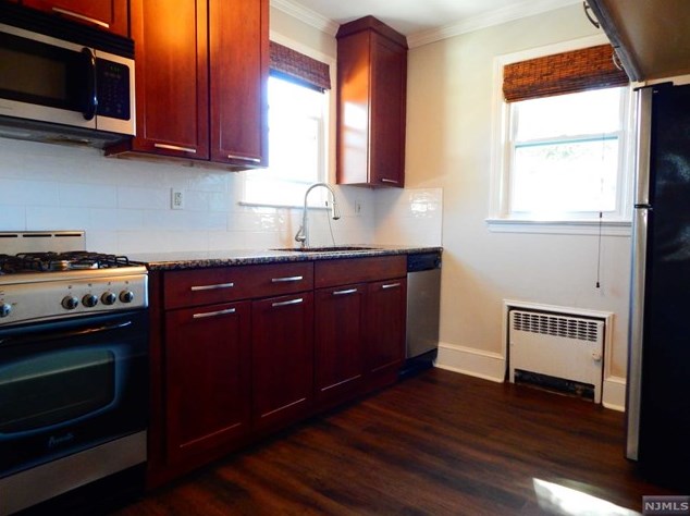 71 Hobart St #2, Ridgefield Park, NJ 07660