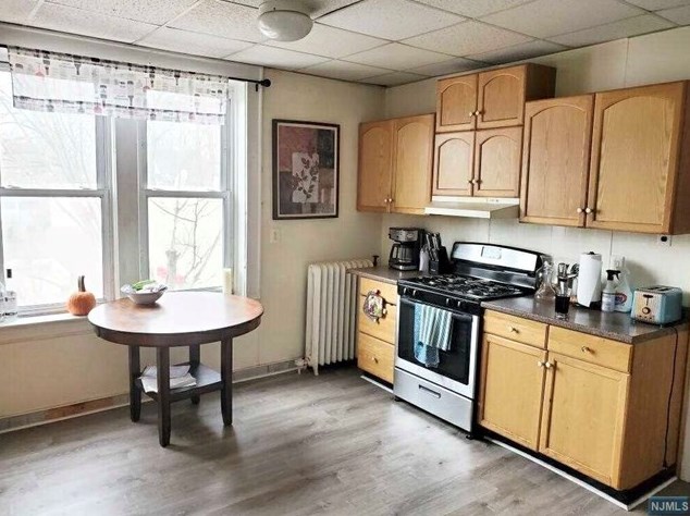 200 Park Ave #10, Rutherford, NJ 07070